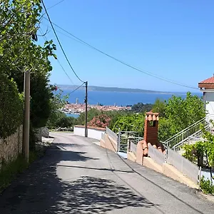apartment-marija-rab.primorje-gorskikotar.com/